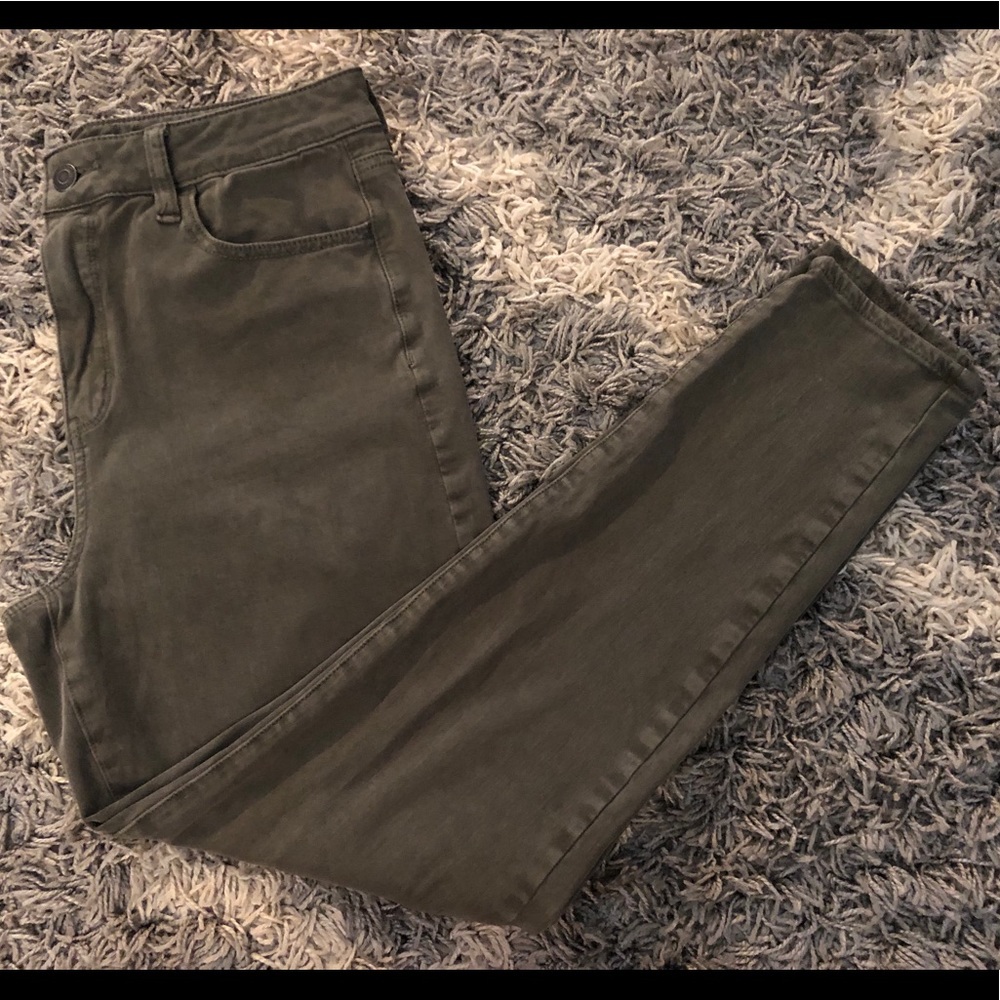 Dark green AE Jeggings